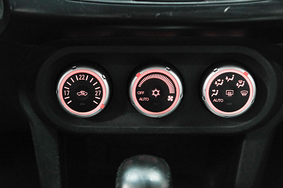 Mitsubishi Lancer, 2010 года, пробег 175246 км