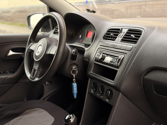 Volkswagen Polo Trendline, 2013 года, пробег 188000 км