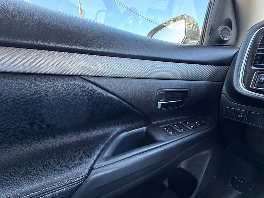 Mitsubishi Outlander Instyle, 2015 года, пробег 227000 км