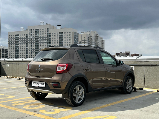 Renault Sandero Stepway Drive, 2021 года, пробег 54000 км