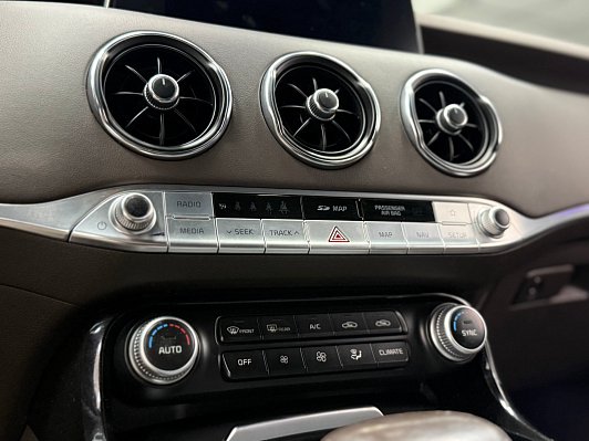 Kia Stinger, 2018 года, пробег 143720 км