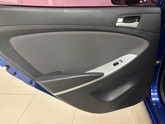 Hyundai Solaris Style, 2013 года, пробег 176745 км