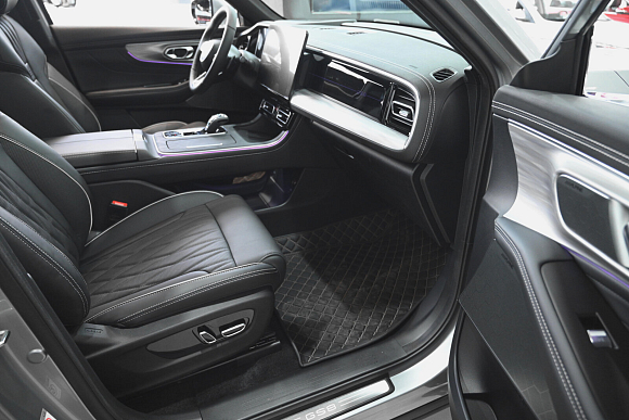 GAC GS8 Lounge HEV, серебряный