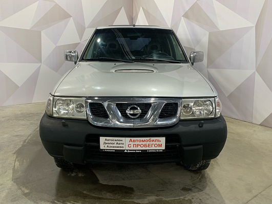 Nissan Terrano, 2004 года, пробег 196000 км