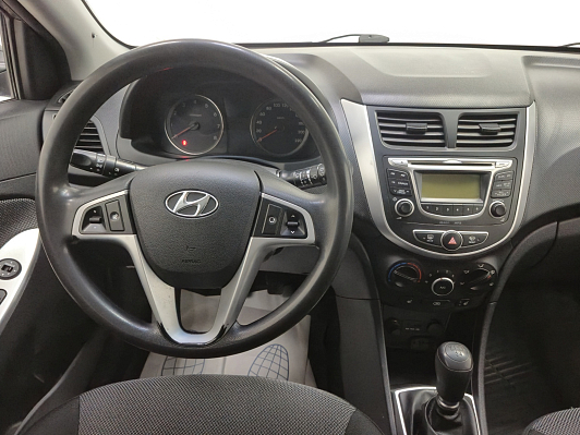 Hyundai Solaris Active, 2013 года, пробег 178301 км
