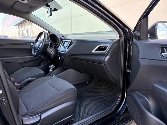 Hyundai Solaris Специальная Серия "10 лет", 2021 года, пробег 256949 км