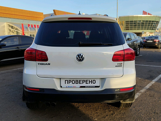 Volkswagen Tiguan Avenue, 2012 года, пробег 161000 км