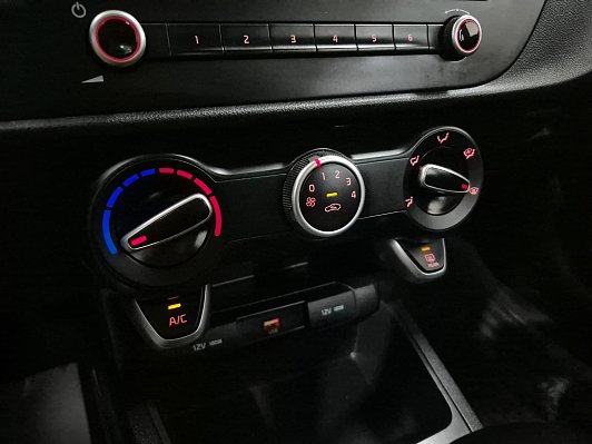 Kia Rio, 2020 года, пробег 80387 км