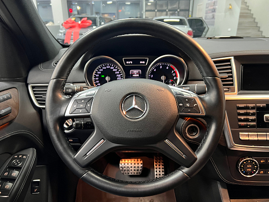 Mercedes-Benz M-Класс, 2012 года, пробег 148000 км