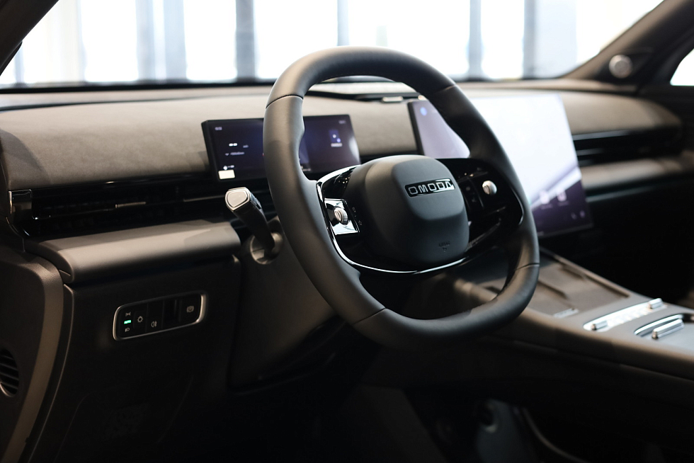 Omoda C7 Актив, серый