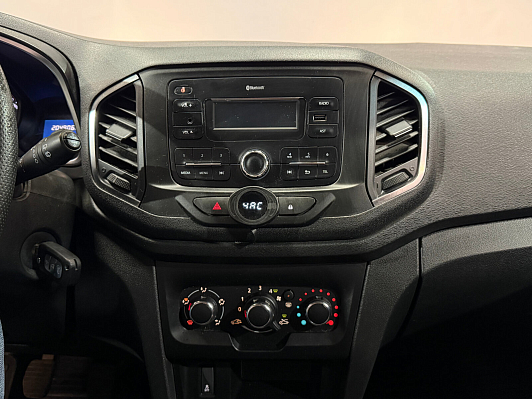 Lada (ВАЗ) XRAY, 2018 года, пробег 204905 км