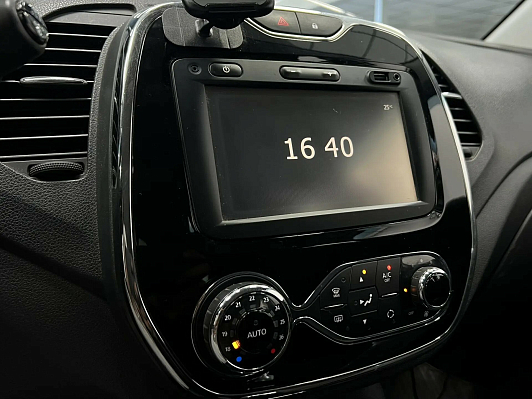 Renault Kaptur Style, 2017 года, пробег 125000 км