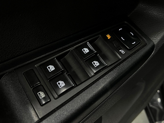 Lada (ВАЗ) Vesta Luxe Multimedia, 2017 года, пробег 111636 км