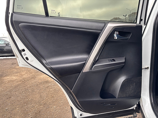 Toyota RAV4 Adventure, 2018 года, пробег 162309 км