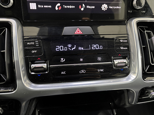 Kia Sorento Luxe, 2023 года, пробег 22200 км