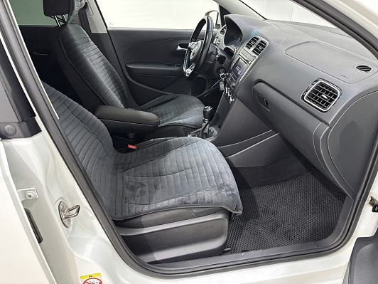 Volkswagen Polo Comfortline, 2019 года, пробег 116455 км