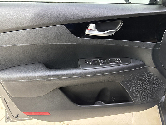 Kia Cerato Luxe, 2022 года, пробег 102000 км