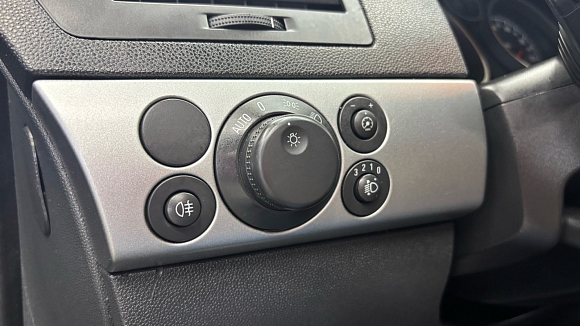 Opel Astra, 2012 года, пробег 191866 км