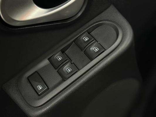 Renault Duster, 2017 года, пробег 123000 км