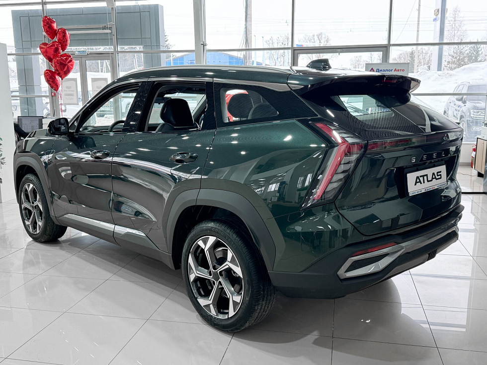 Geely Atlas Спорт, зеленый