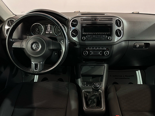 Volkswagen Tiguan Trend&Fun, 2013 года, пробег 302000 км