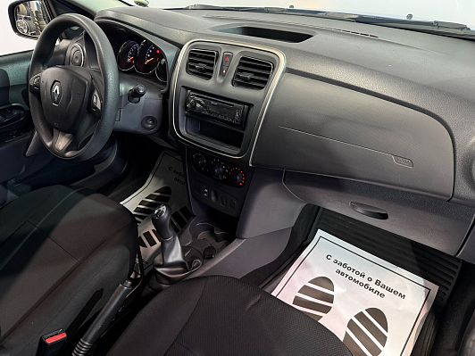 Renault Sandero Confort, 2015 года, пробег 188000 км