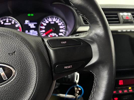 Kia Rio, 2019 года, пробег 57359 км