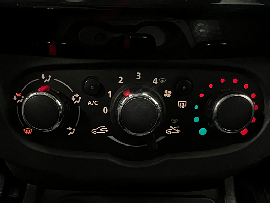 Renault Duster Luxe Privilege, 2019 года, пробег 155000 км