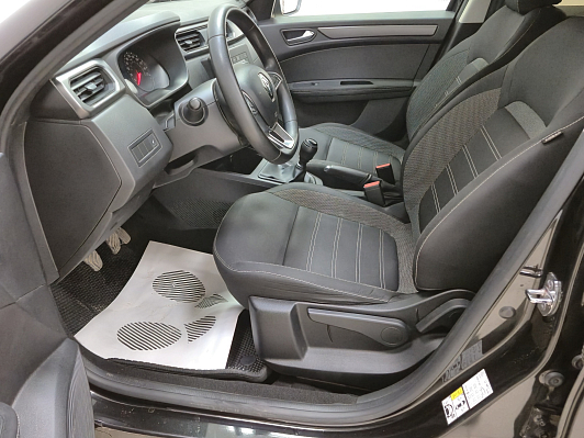 Renault Arkana Life, 2020 года, пробег 98537 км