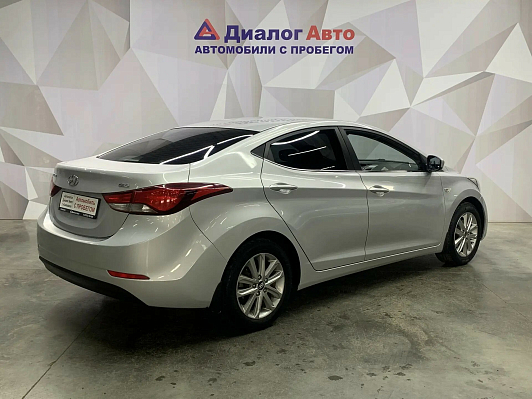 Hyundai Elantra, 2015 года, пробег 214634 км