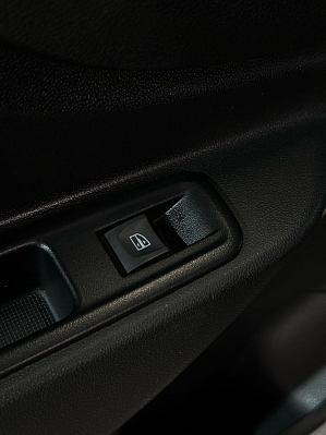 Lada (ВАЗ) XRAY Comfort, 2017 года, пробег 124000 км