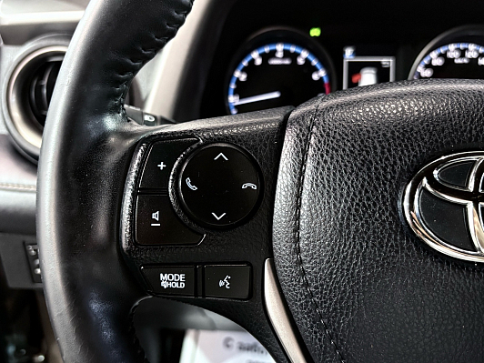 Toyota RAV4 25th Anniversary, 2019 года, пробег 150000 км