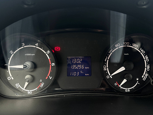 Lada (ВАЗ) Priora Standard 21702-40-050, 2018 года, пробег 135295 км