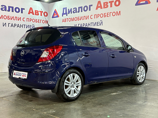 Opel Corsa Color Edition, 2011 года, пробег 141000 км