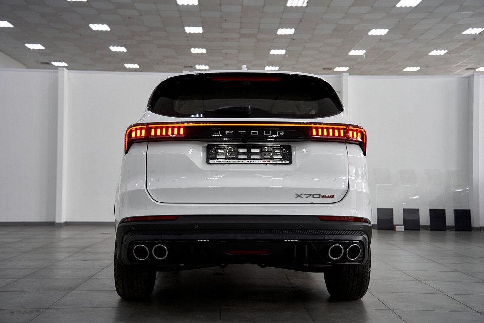 Jetour X70+ Престиж, белый
