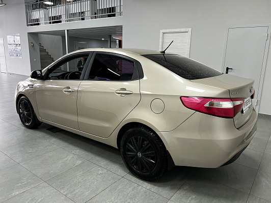 Kia Rio Luxe, 2014 года, пробег 148000 км