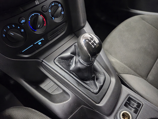 Ford Focus Ambiente, 2012 года, пробег 135280 км