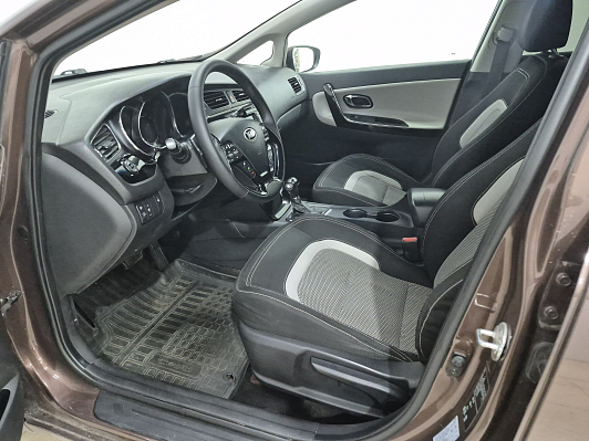 Kia Ceed Luxe, 2013 года, пробег 190063 км