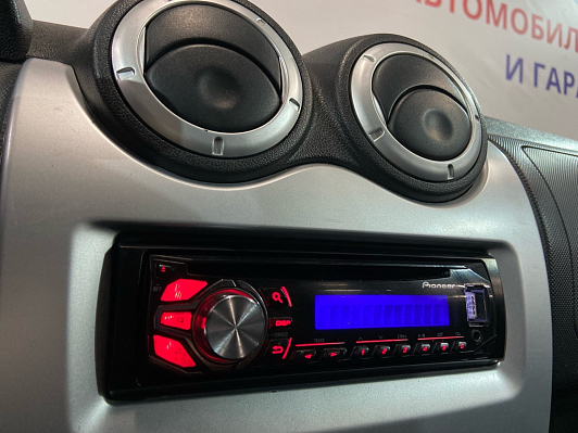Renault Sandero, 2011 года, пробег 138373 км