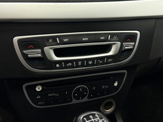 Renault Fluence, 2012 года, пробег 194795 км