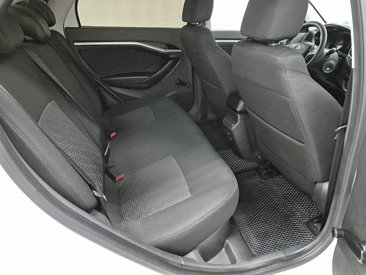 Lada (ВАЗ) Vesta Comfort Multimedia, 2018 года, пробег 119131 км