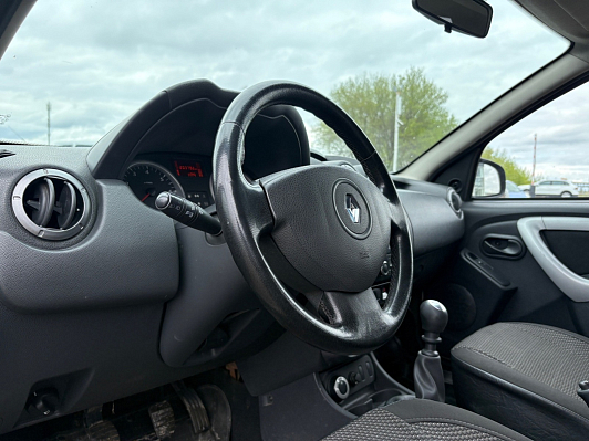 Renault Duster Privilege, 2013 года, пробег 203770 км