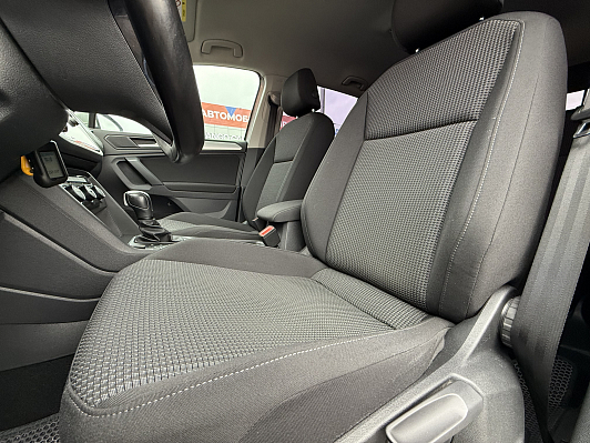 Volkswagen Tiguan Comfortline, 2019 года, пробег 117500 км