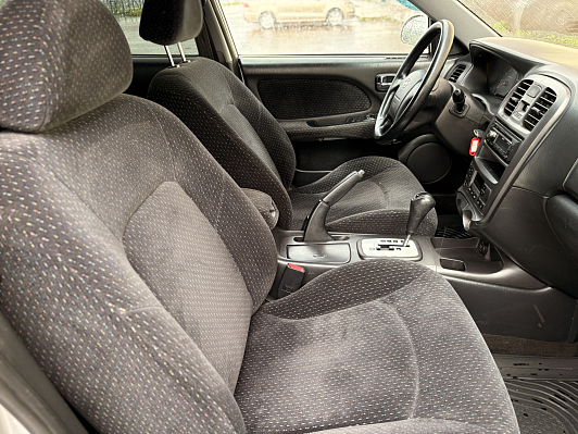 Hyundai Sonata, 2005 года, пробег 214401 км
