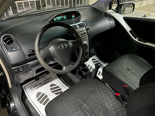 Toyota Yaris, 2008 года, пробег 248000 км