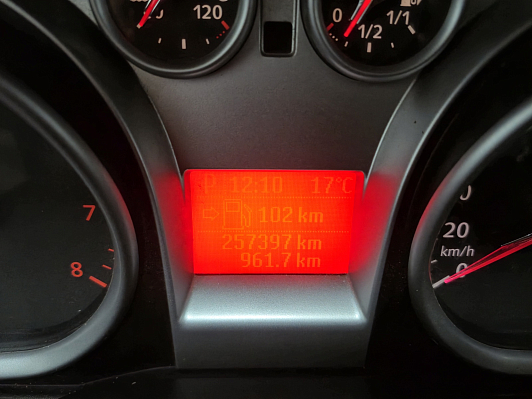 Ford Focus Ghia, 2008 года, пробег 257397 км