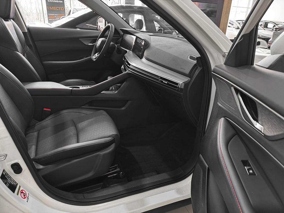 Changan CS35 Plus Advance, белый