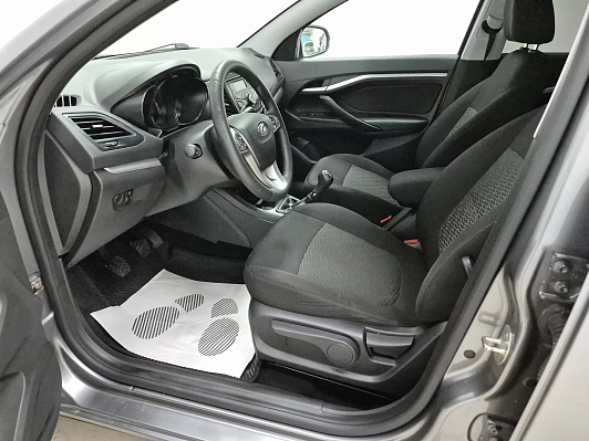 Lada (ВАЗ) Vesta Comfort, 2019 года, пробег 136637 км