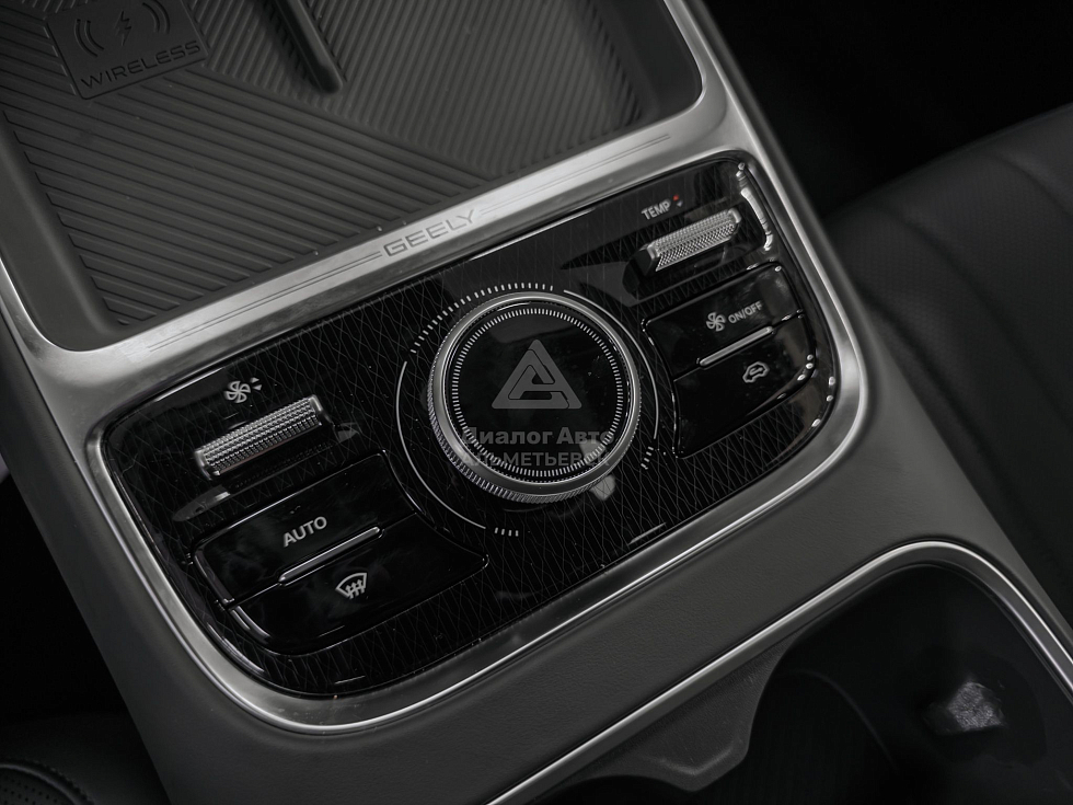 Geely EX5 EM-i Max, серый