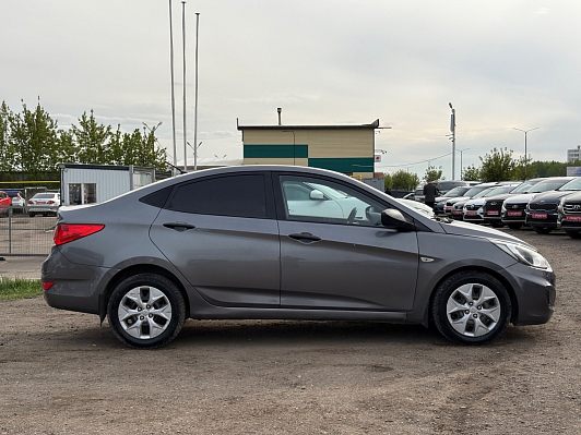 Hyundai Solaris, 2011 года, пробег 210804 км